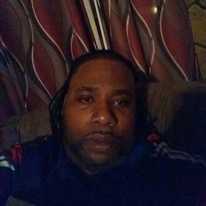 Meet your Posher, Carlos